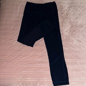 Lululemon leggings with pockets